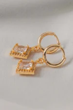 English Lock Earrings - Image 3